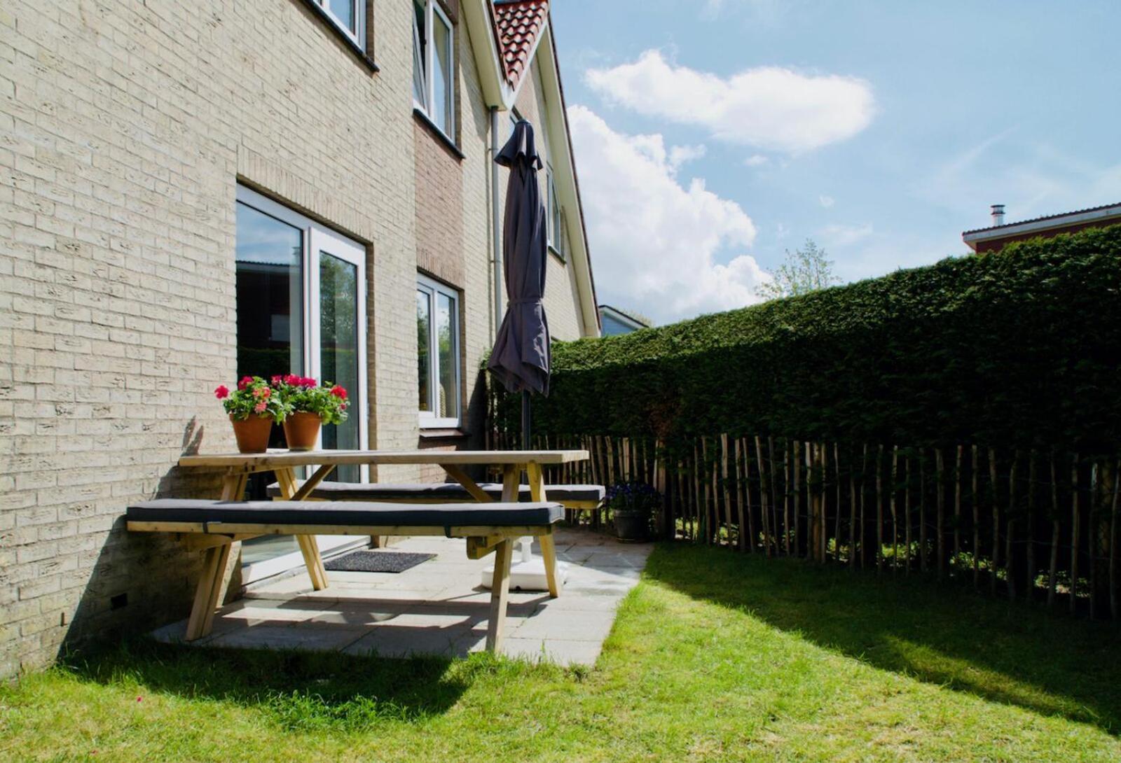 Mosselbank 93 - Noordzeepark Ouddorp, With Private Front And Back Garden Near The Beach - Not For Companies Esterno foto